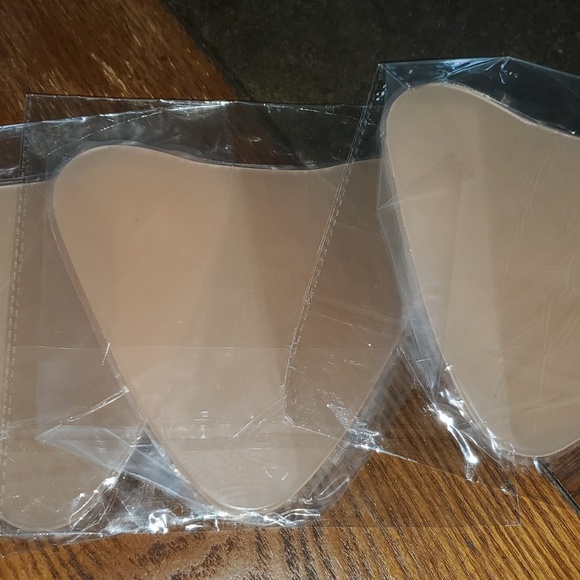 Anti Wrinkle Chest Pads - Picture 2 of 2